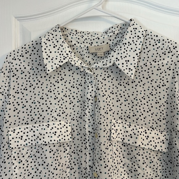 Women’s Button-up Polka Dot Blouse - Size XL - Picture 2 of 5